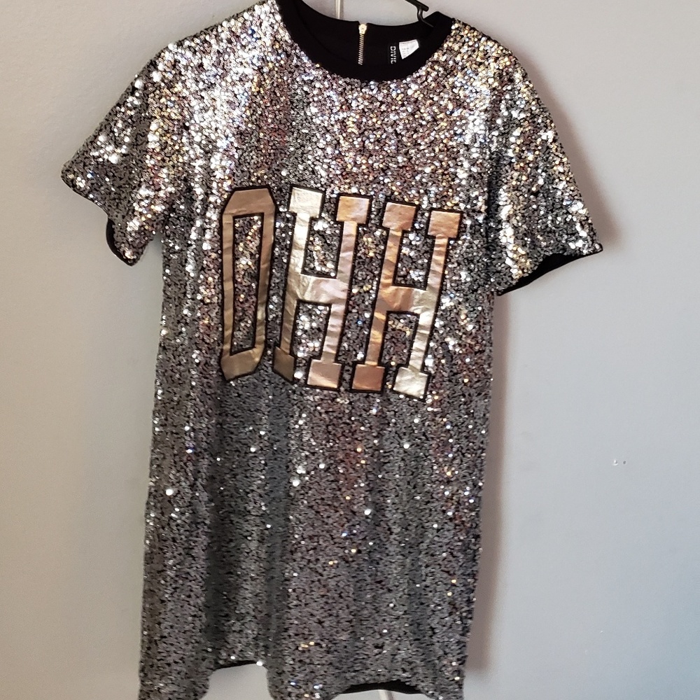 Silver Sequin Express Tunic